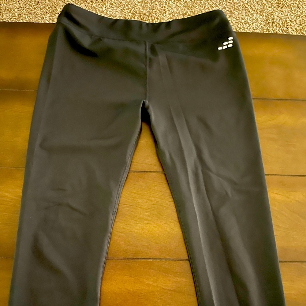 Black capris leggings